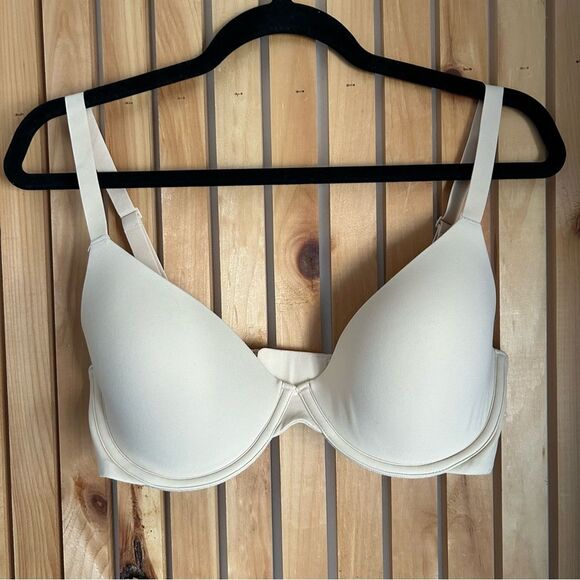 Skims Fits Everybody Underwire T-Shirt Bra in Sand Size 34DD - Picture 1 of 8
